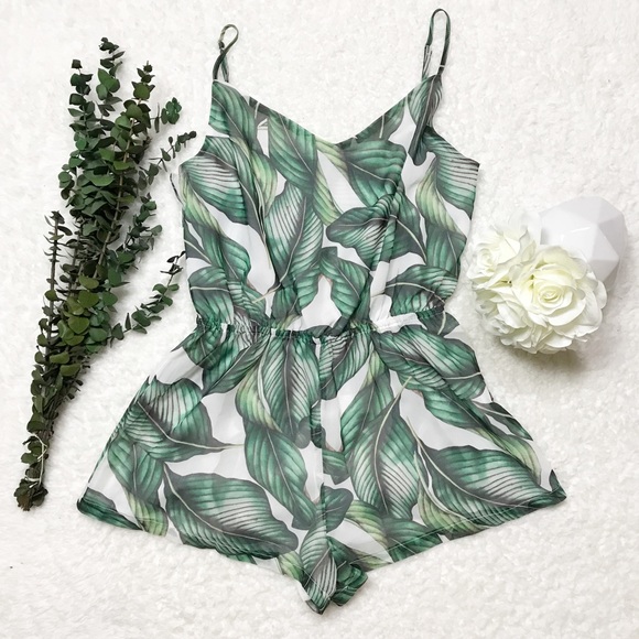 SHEIN Pants - Shein | Tropical Palm Leaf Print | Romper